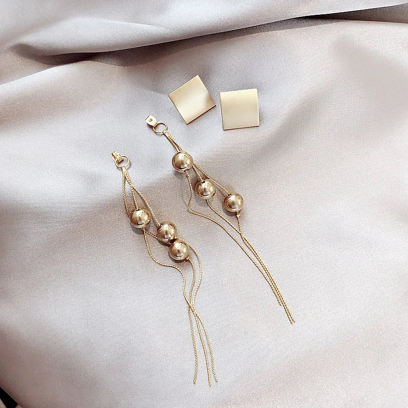 TASSEL BEAD EARINGS