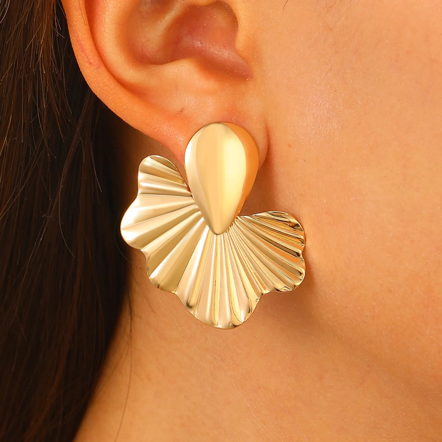 DROP FAN EARRINGS