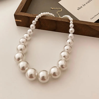 IRREGULAR PEARL NECKLACE